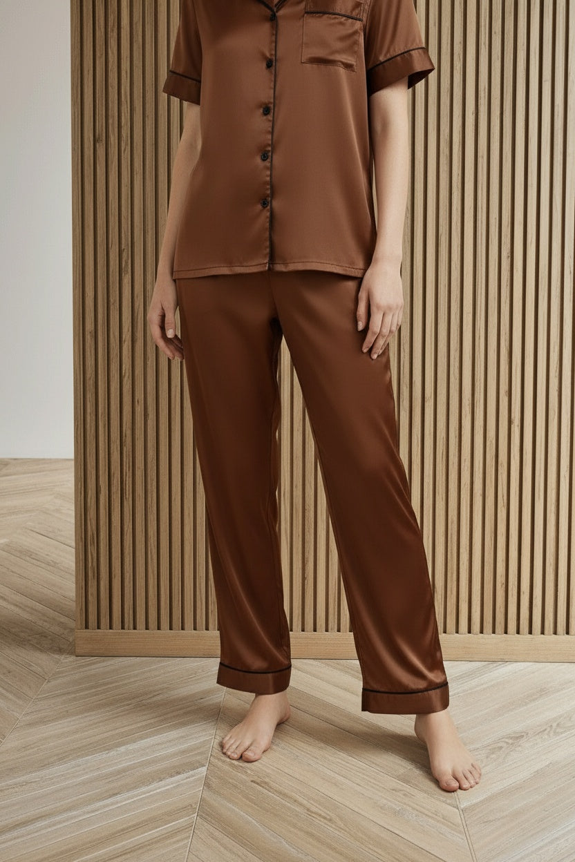 Close-up of the model's lower body wearing KCW Pijama de Seda Para Mujer Satin 2 Piece Pajamas Set Button Down Silky Pjs Short Sleeve Sleepwear